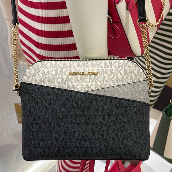 MICHAEL KORS
Jet Set Travel Medium Color-Block Signature Logo Dome Crossbody Bag - Picture 3 of 16